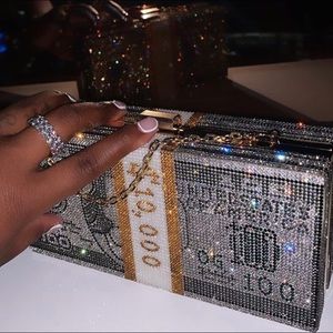 Trendy blingy “money bag” clutch